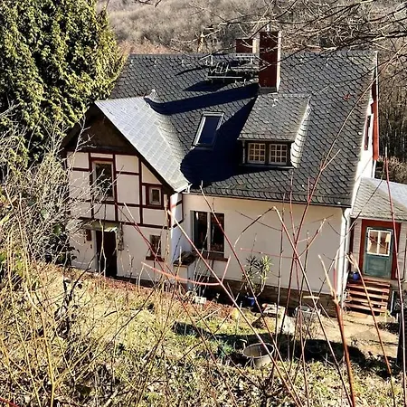 Schoenes Forsthaus Mitten In Der *