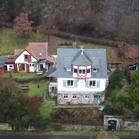 Schoenes Forsthaus Mitten In Der 度假居 *