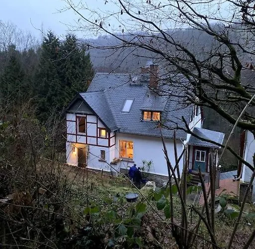 Schoenes Forsthaus Mitten In Der Eltville am Rhein