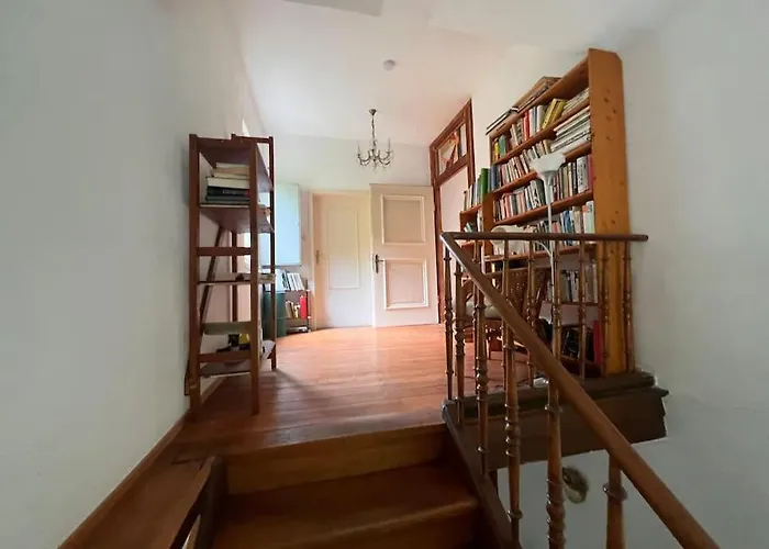 Schoenes Forsthaus Mitten In Der Eltville am Rhein