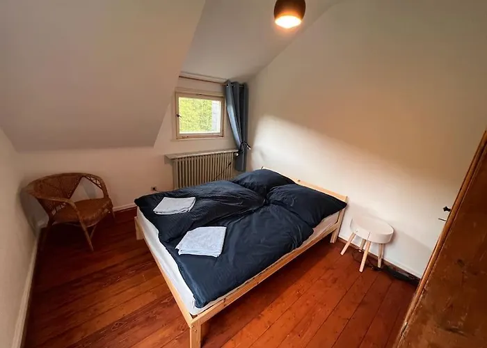 Schoenes Forsthaus Mitten In Der