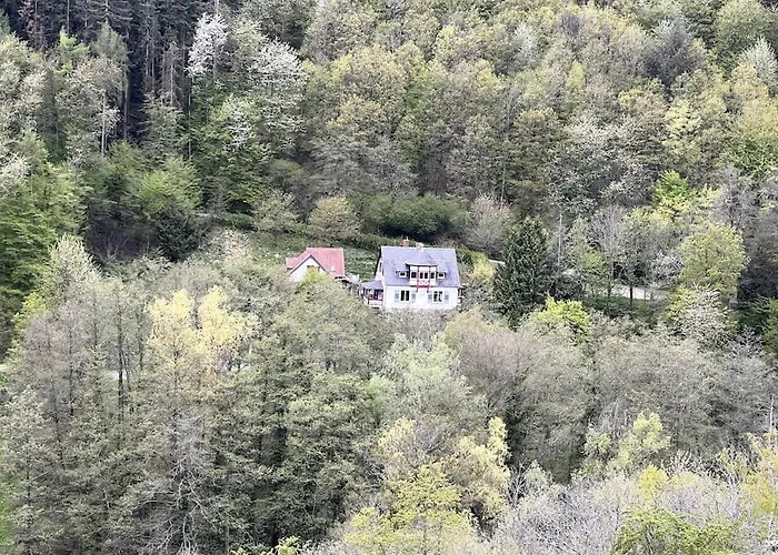 Nyaraló Schoenes Forsthaus Mitten In Der